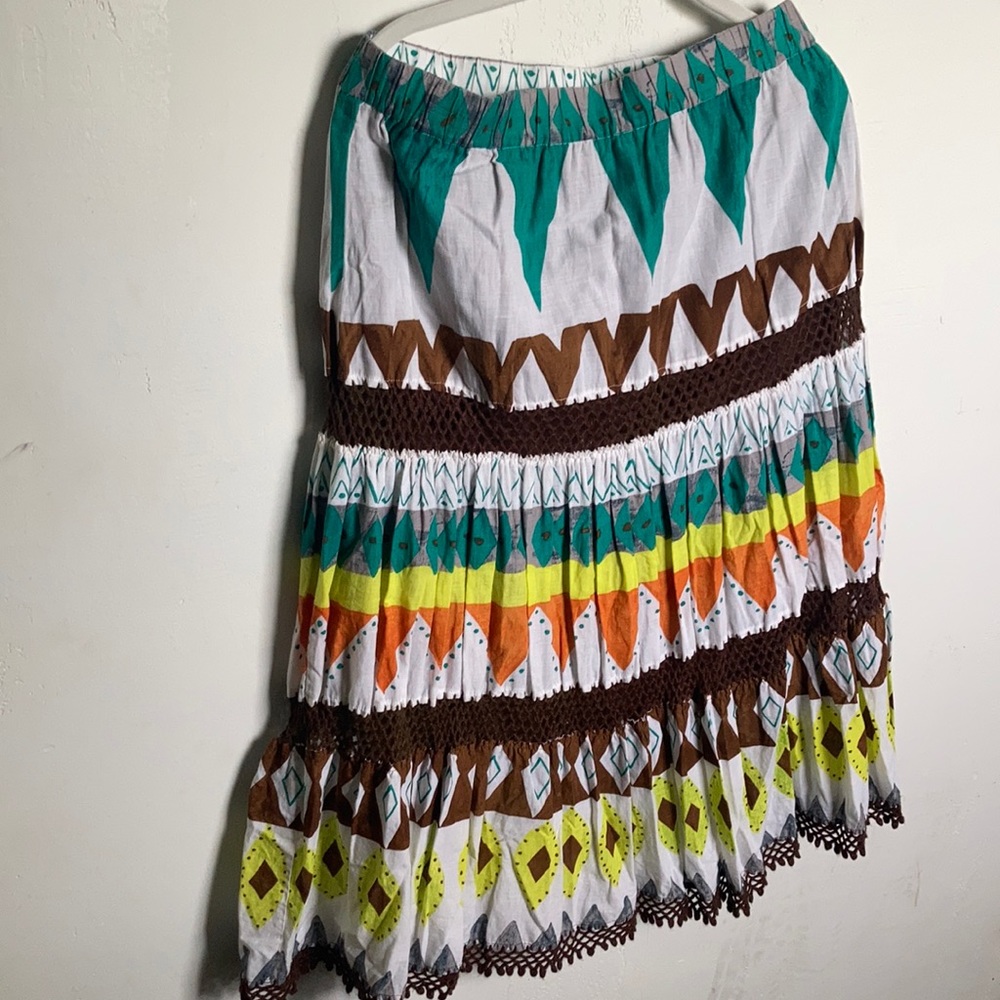 Saks fifth avenue threads adorable skirt size M